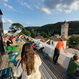 auberge-de-jeunesse-hi-cahors.midi-pyreneeshotels.com/